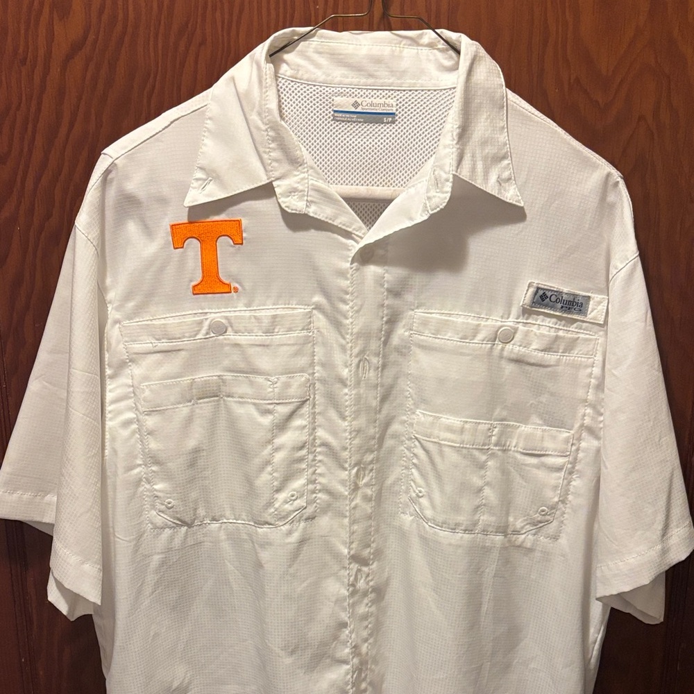 Men’s Small Columbia PFG University of Tennessee